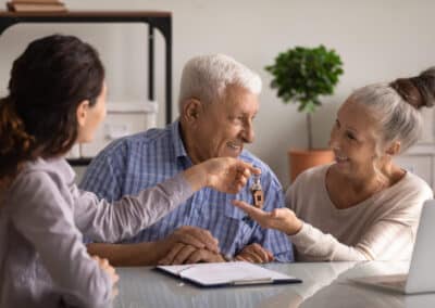 6 Benefits Of Downsizing To Senior Living